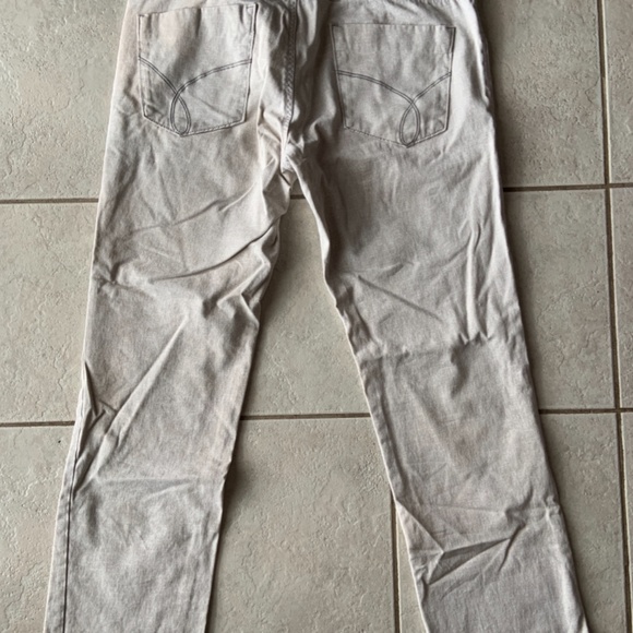 Calvin Klein - Picture 5 of 5